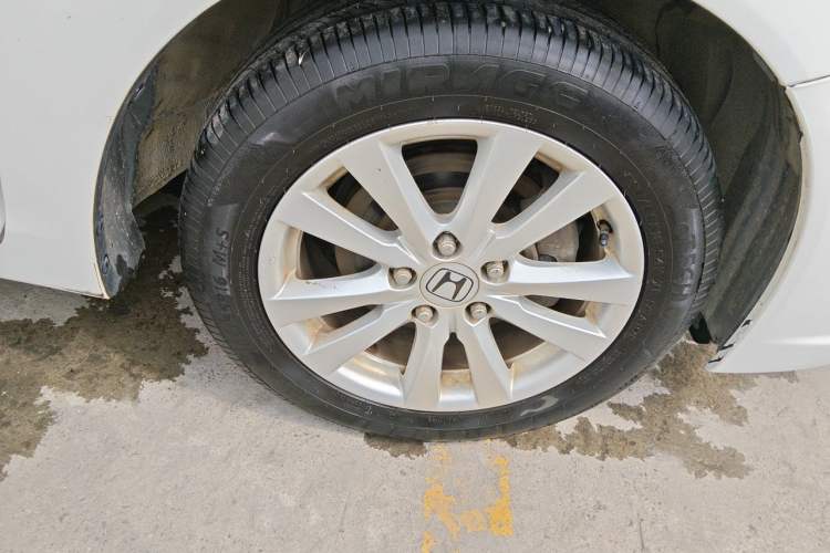 Used Honda Civic 2013 10th Anniversary 1.8L Automatic Luxury Edition Right Front Wheel Hub