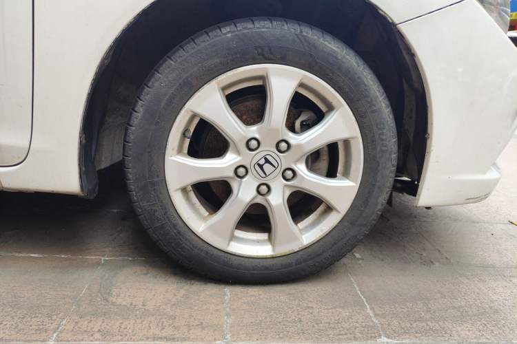 Used Honda Civic 2013 10th Anniversary 1.8L Automatic Comfort Version Right Front Wheel Hub