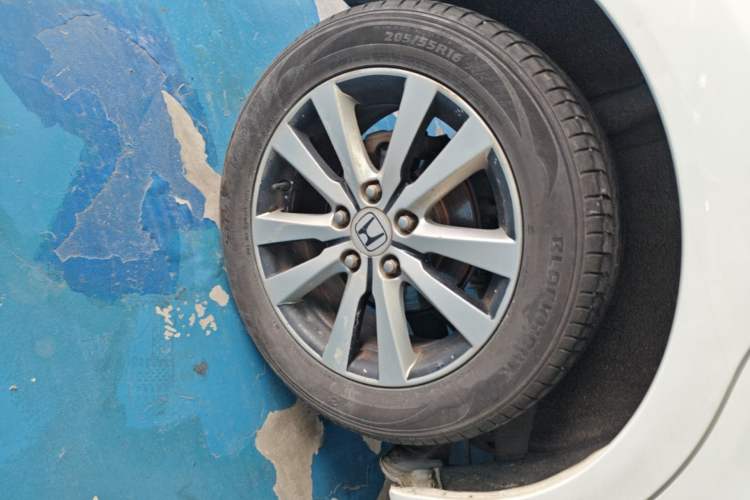 Used Honda Civic 2013 10th Anniversary 1.8L Automatic Luxury Edition Right Rear Wheel Hub