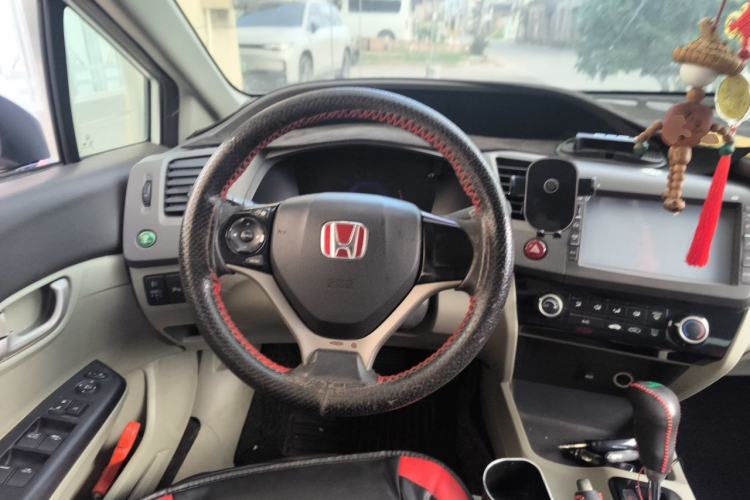 Used Honda Civic 2013 10th Anniversary 1.8L Automatic Comfort Version Steering Wheel