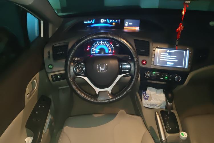 Used Honda Civic 2013 10th Anniversary 1.8L Automatic Comfort Version Steering Wheel