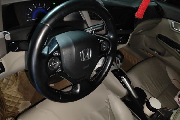 Used Honda Civic 2013 10th Anniversary 1.8L Automatic Luxury Edition Steering Wheel