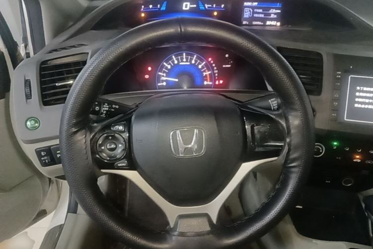 Used Honda Civic 2013 10th Anniversary 1.8L Automatic Comfort Version Steering Wheel