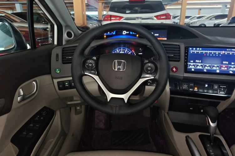 Used Honda Civic 2013 10th Anniversary 1.8L Automatic Luxury Edition Steering Wheel