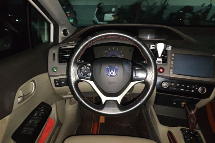 Used Honda Civic 2013 10th Anniversary 1.8L Automatic Comfort Version Steering Wheel
