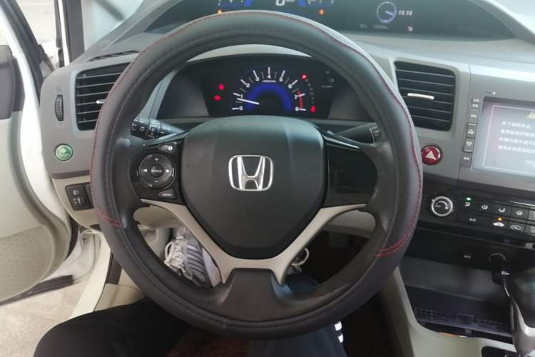Used Honda Civic 2013 10th Anniversary 1.8L Automatic Comfort Version Steering Wheel