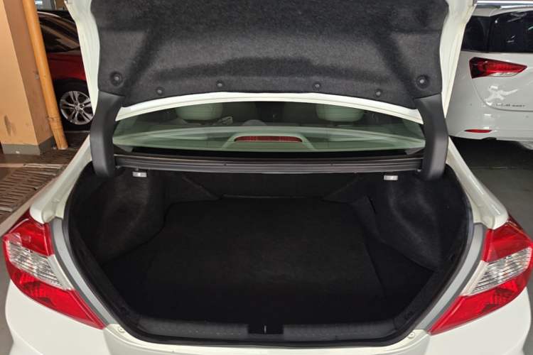 Used Honda Civic 2013 10th Anniversary 1.8L Automatic Luxury Edition Trunk