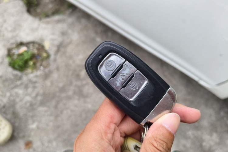 Used Honda Civic 2013 10th Anniversary 1.8L Automatic Comfort Version Vehicle Key