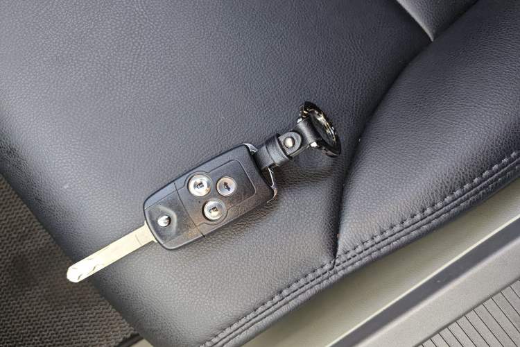 Used Honda Civic 2013 10th Anniversary 1.8L Automatic Comfort Version Vehicle Key