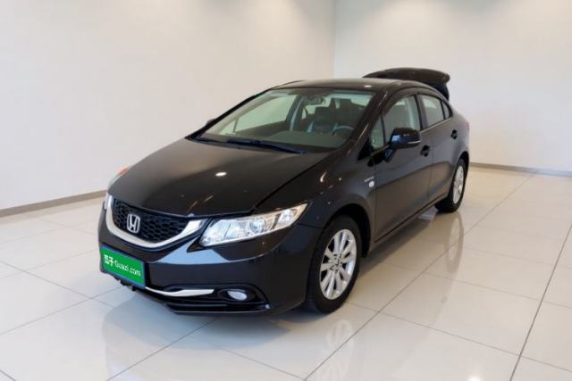 Honda Civic 2014 1.8L automatic comfort version usado