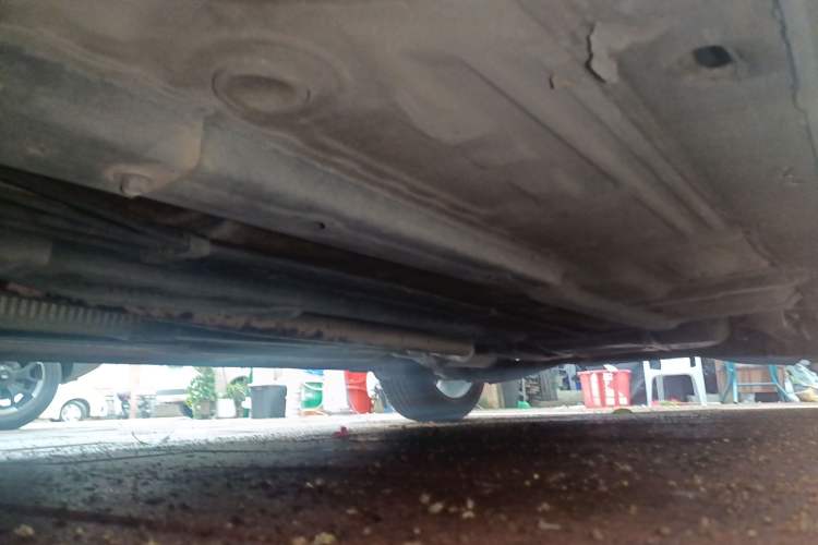Used Honda Civic 2014 1.8L automatic luxury edition Chassis Front Left