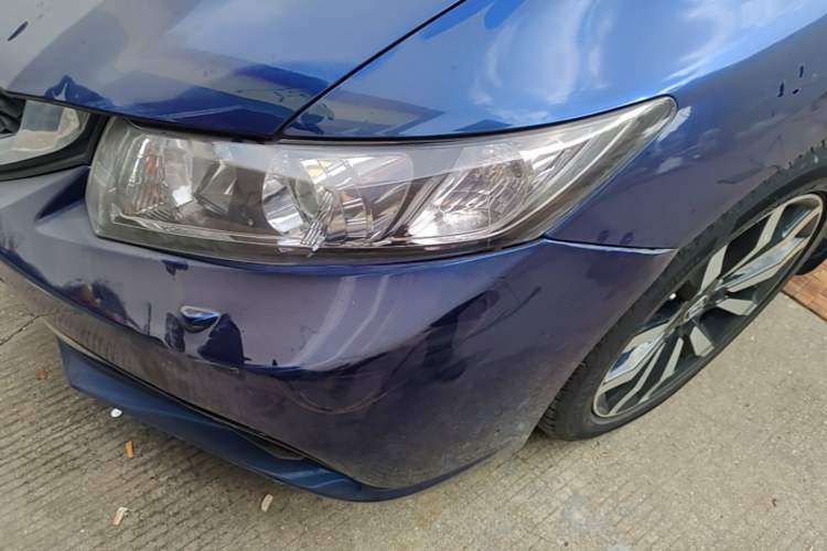 Used Honda Civic 2014 1.8L automatic luxury edition Left Front Headlight