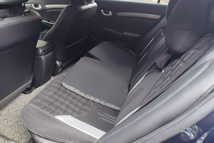 Used Honda Civic 2014 1.8L automatic luxury edition Left Rear Seat
