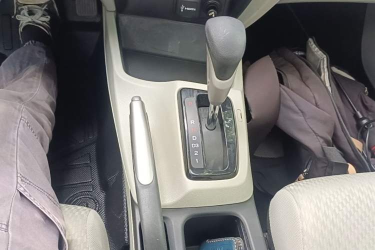 Used Honda Civic 2014 1.8L automatic comfort version Gear Lever