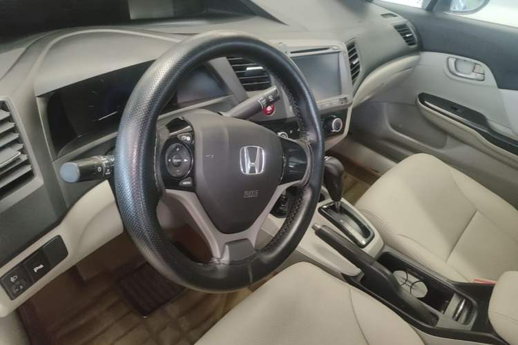 Used Honda Civic 2014 1.8L Automatic Classic Edition Steering Wheel