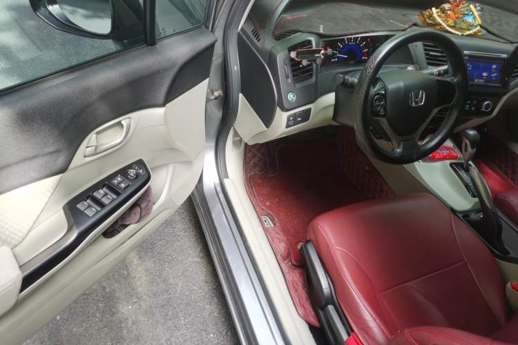 Used Honda Civic 2014 1.8L automatic comfort version Driver Seat