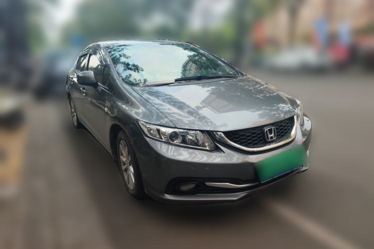 Used Honda Civic 2014 1.8L Automatic Classic Edition Front Right 45 Deg