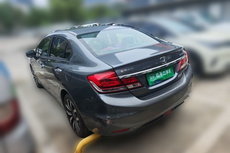 Used Honda Civic 2014 1.8L automatic luxury edition Rear Left 45 Deg