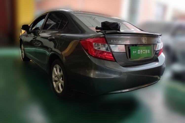 Used Honda Civic 2014 1.8L automatic comfort version Rear Left 45 Deg