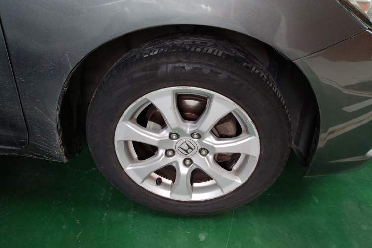 Used Honda Civic 2014 1.8L automatic comfort version Right Front Wheel Hub