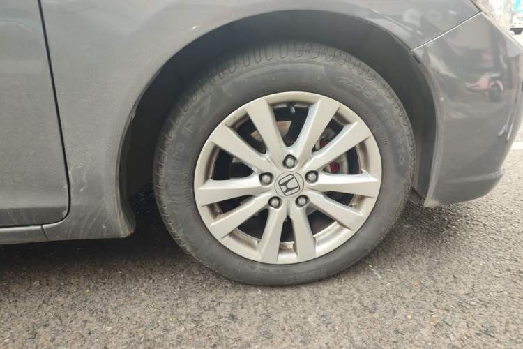 Used Honda Civic 2014 1.8L Automatic Classic Edition Right Front Wheel Hub