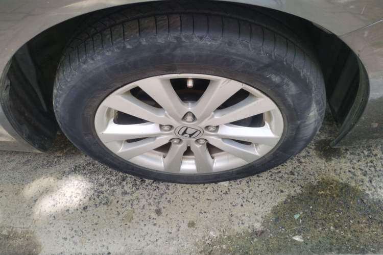 Used Honda Civic 2014 1.8L automatic comfort version Right Front Wheel Hub