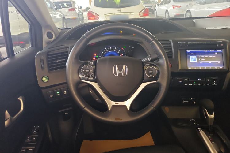 Used Honda Civic 2014 1.8L automatic luxury edition Steering Wheel