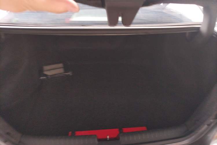 Used Honda Civic 2014 1.8L Automatic Classic Edition Trunk