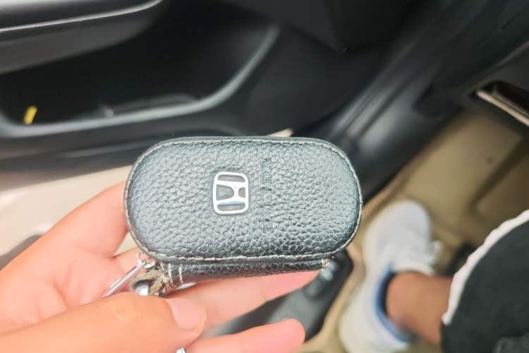 Used Honda Civic 2014 1.8L automatic luxury edition Vehicle Key