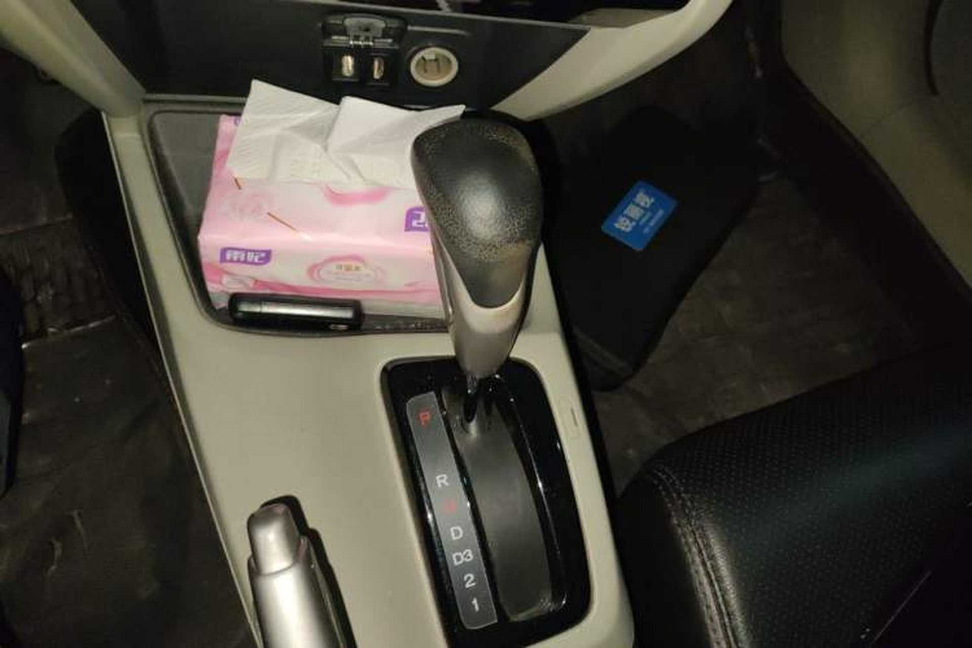 Used Honda Civic 2014 1.8L automatic comfort version Gear Lever