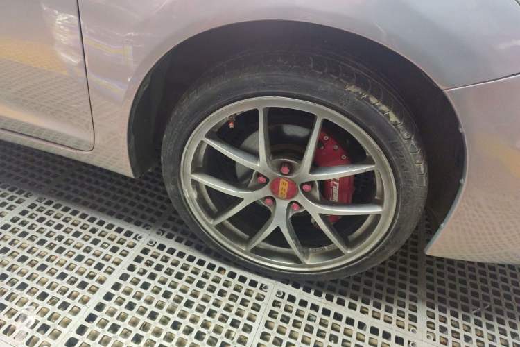 Used Honda Civic 2014 1.8L automatic comfort version Right Front Wheel Hub