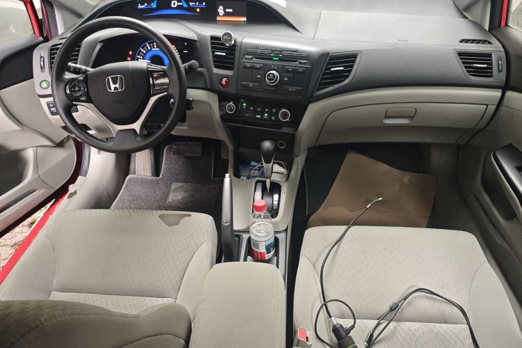 Used Honda Civic 2014 1.8L Automatic Classic Edition Center Console