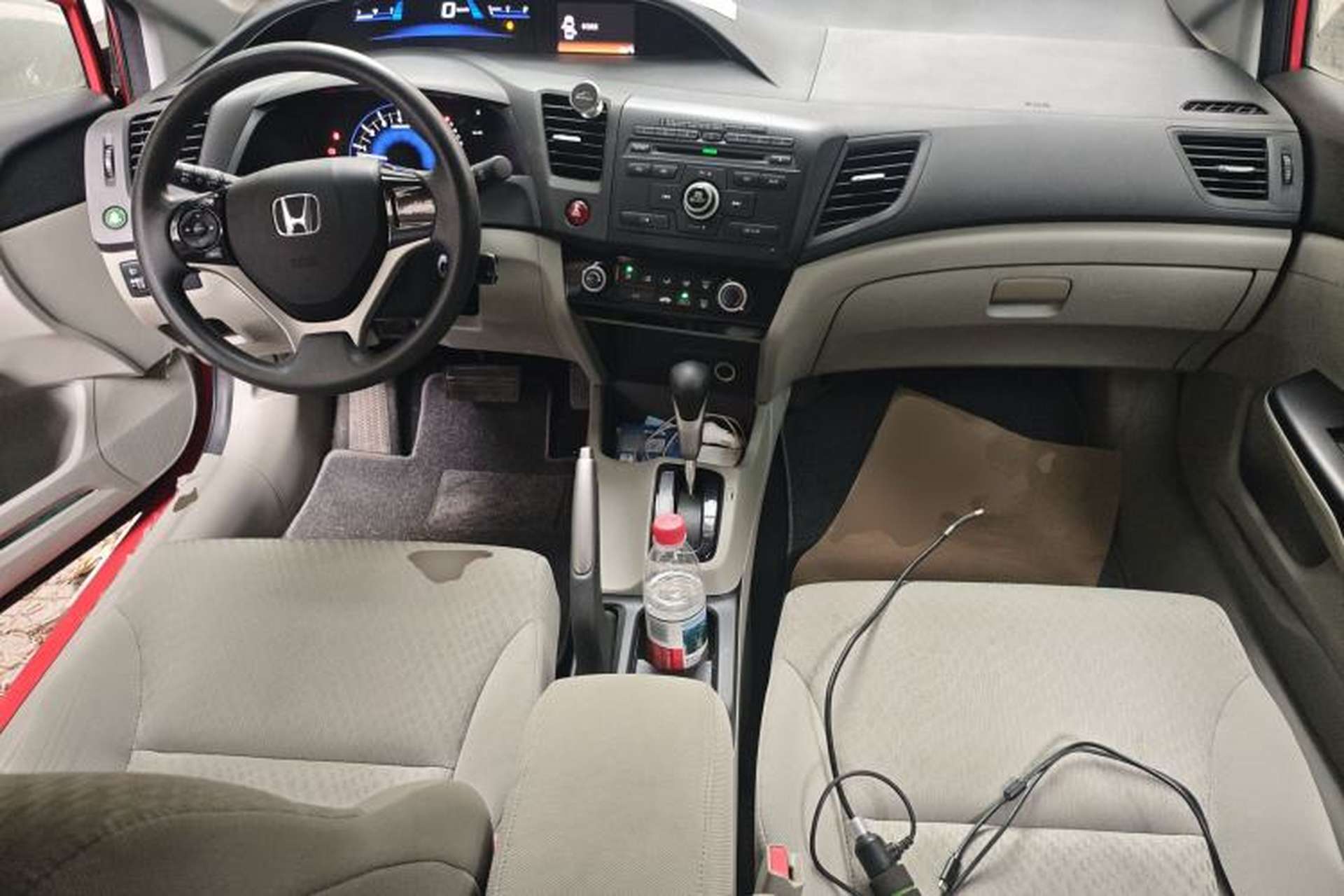 Used Honda Civic 2014 1.8L Automatic Classic Edition Center Console