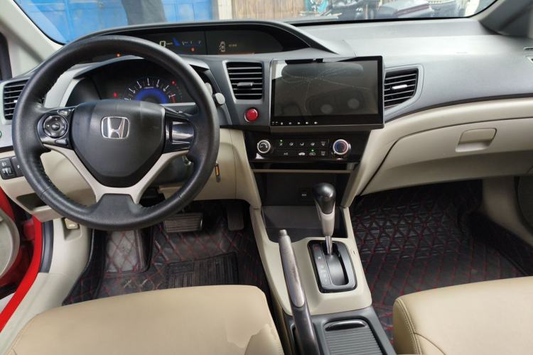 Used Honda Civic 2014 1.8L Automatic Classic Edition Center Console