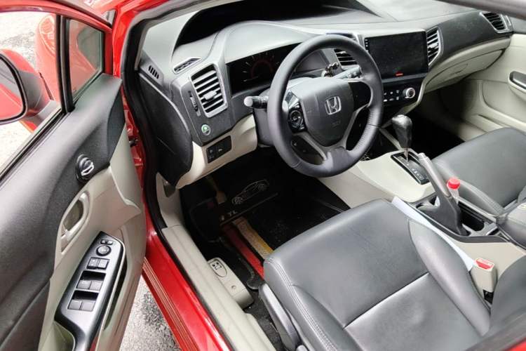 Used Honda Civic 2014 1.8L automatic comfort version Driver Seat