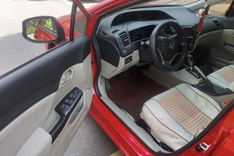 Used Honda Civic 2014 1.8L automatic comfort version Driver Seat