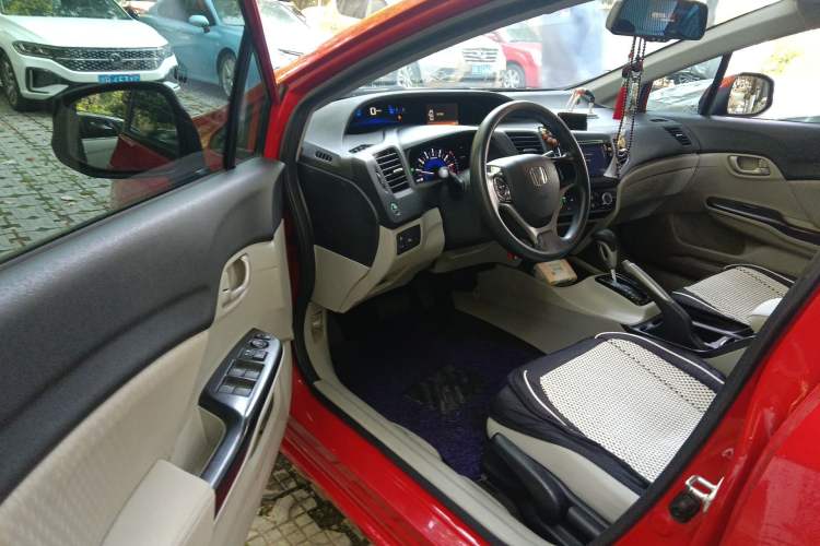 Used Honda Civic 2014 1.8L automatic comfort version Driver Seat