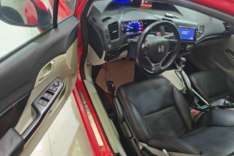 Used Honda Civic 2014 1.8L automatic comfort version Driver Seat