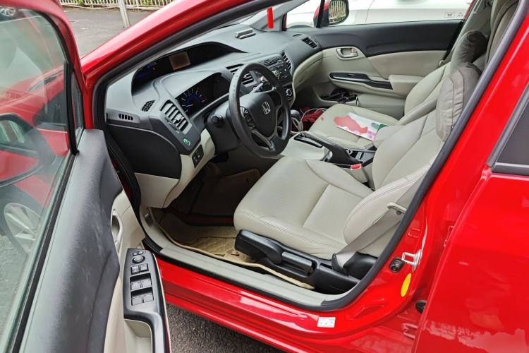 Used Honda Civic 2014 1.8L Automatic Classic Edition Driver Seat
