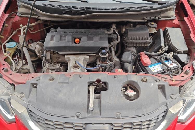 Used Honda Civic 2014 1.8L automatic luxury edition Engine Bay