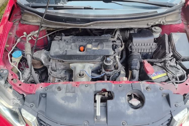 Used Honda Civic 2014 1.8L automatic luxury edition Engine Bay