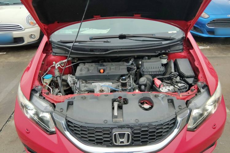 Used Honda Civic 2014 1.8L automatic luxury edition Engine Bay