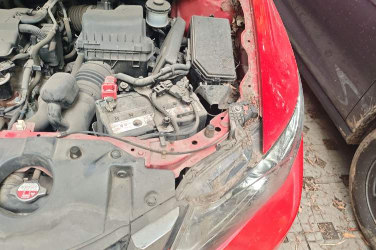 Used Honda Civic 2014 1.8L Automatic Classic Edition Engine Bay Left