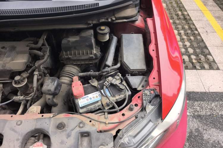 Used Honda Civic 2014 1.8L Automatic Classic Edition Engine Bay Left
