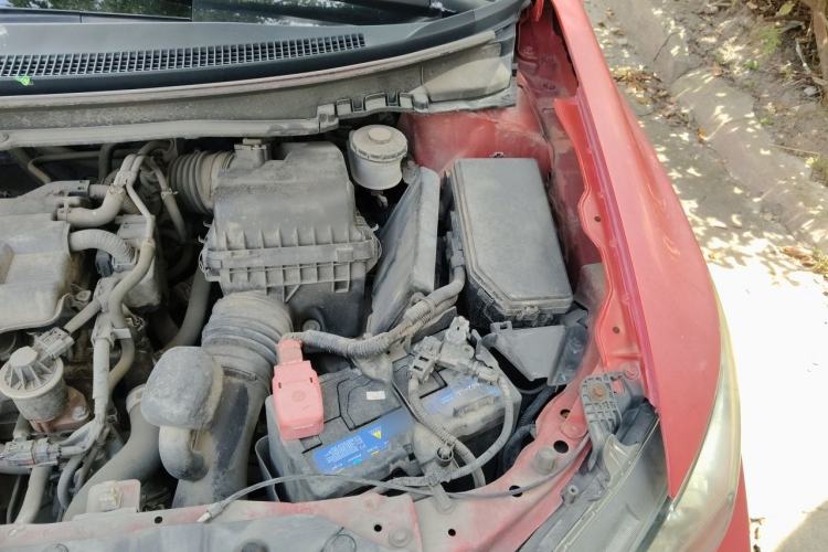 Used Honda Civic 2014 1.8L automatic comfort version Engine Bay Left