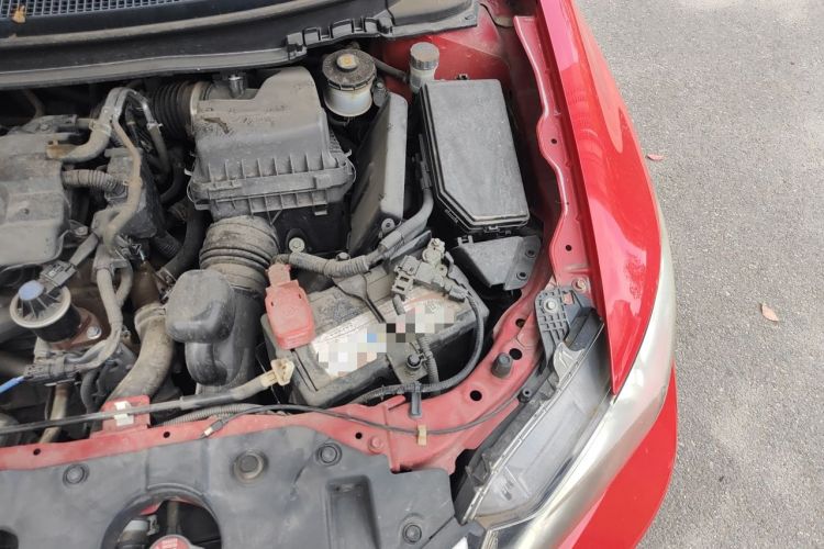 Used Honda Civic 2014 1.8L manual Comfort version Engine Bay Left