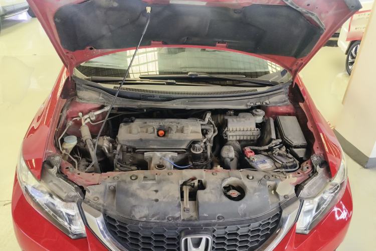 Used Honda Civic 2014 1.8L automatic comfort version Engine Bay