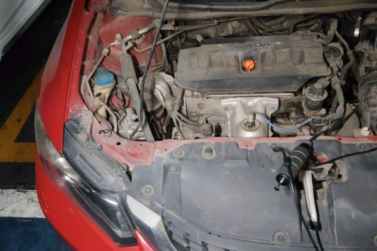Used Honda Civic 2014 1.8L Automatic Classic Edition Engine Bay Right