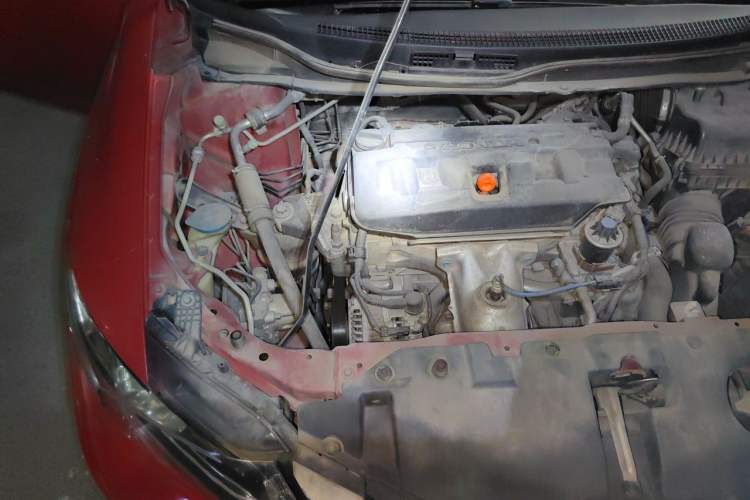 Used Honda Civic 2014 1.8L Automatic Classic Edition Engine Bay Right