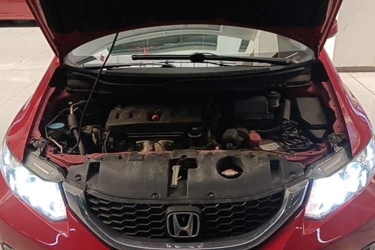 Used Honda Civic 2014 1.8L Automatic Classic Edition Engine Bay
